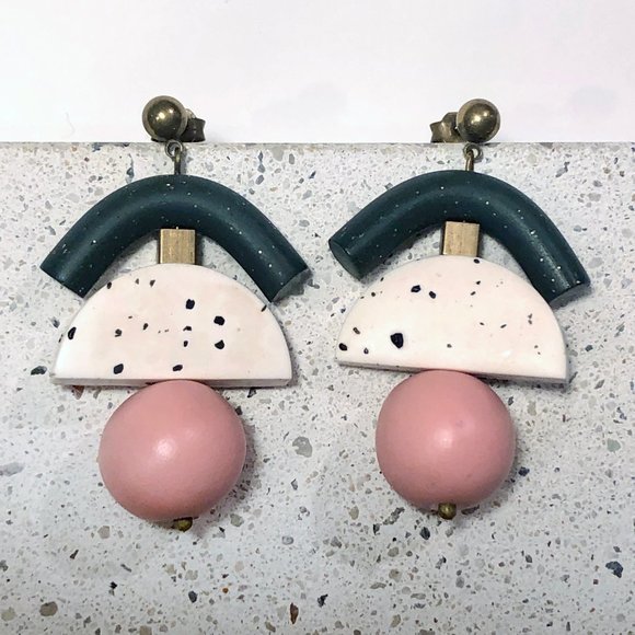 IEBIS Green Pink White Spot Polymer Clay Earrings - Picture 8 of 8